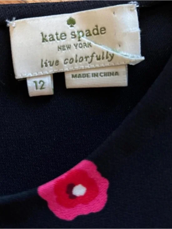 Kate Spade- black cherry blossom sleeveless shell/blouse (12) - Picture 5 of 8